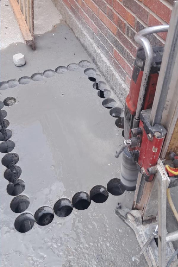 Equipamento profissional para perfuraçes em concreto e rocha