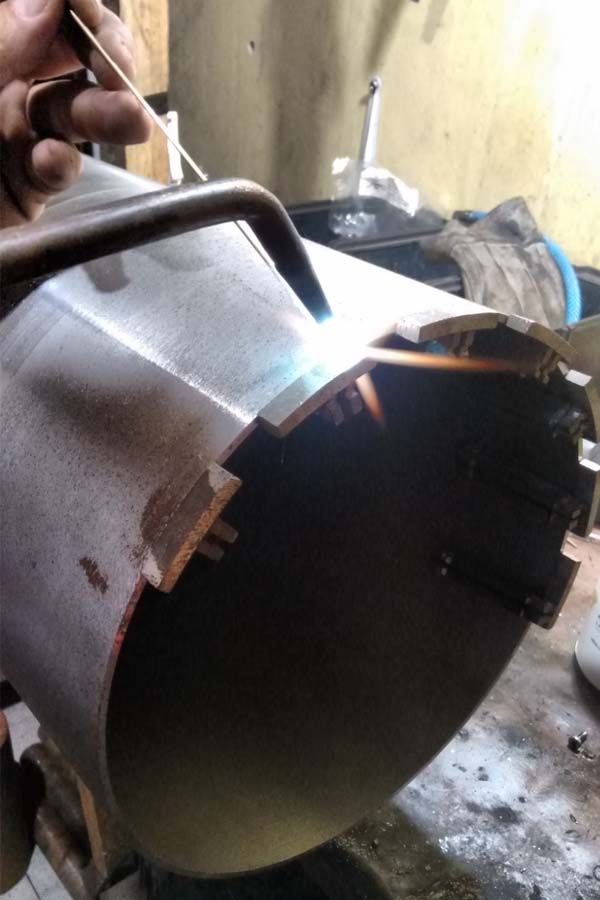 Repastilhamento profissional de brocas diamantadas para perfuratriz